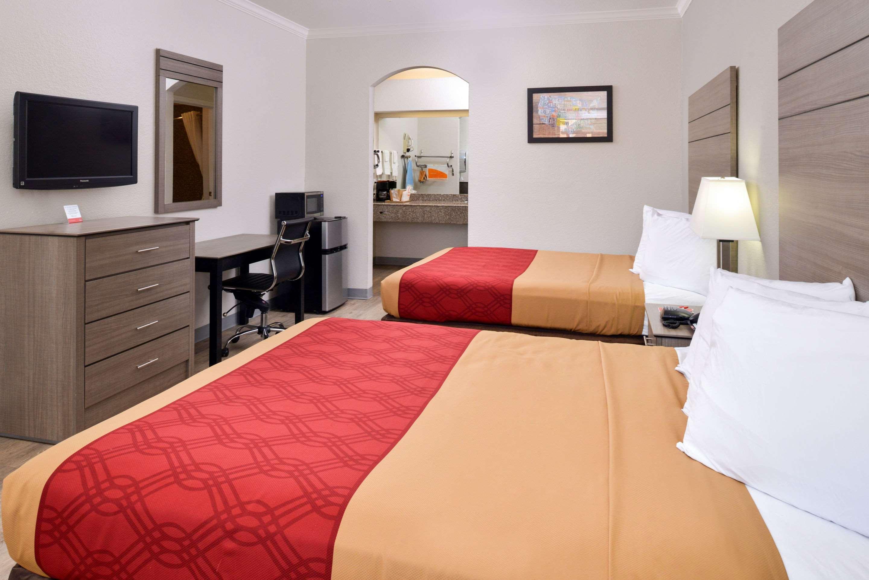 Econo Lodge Inn & Suites Port Arthur Near Sabine Pass Buitenkant foto