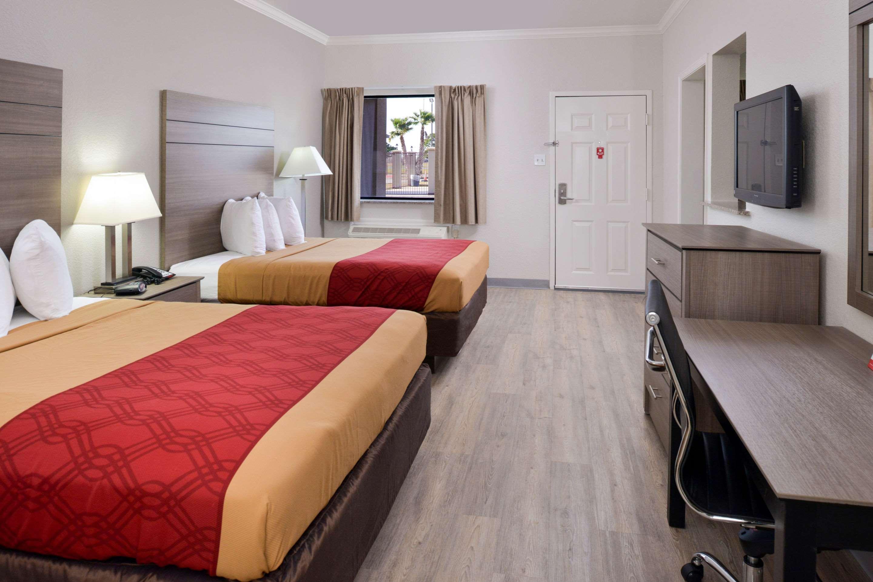 Econo Lodge Inn & Suites Port Arthur Near Sabine Pass Buitenkant foto