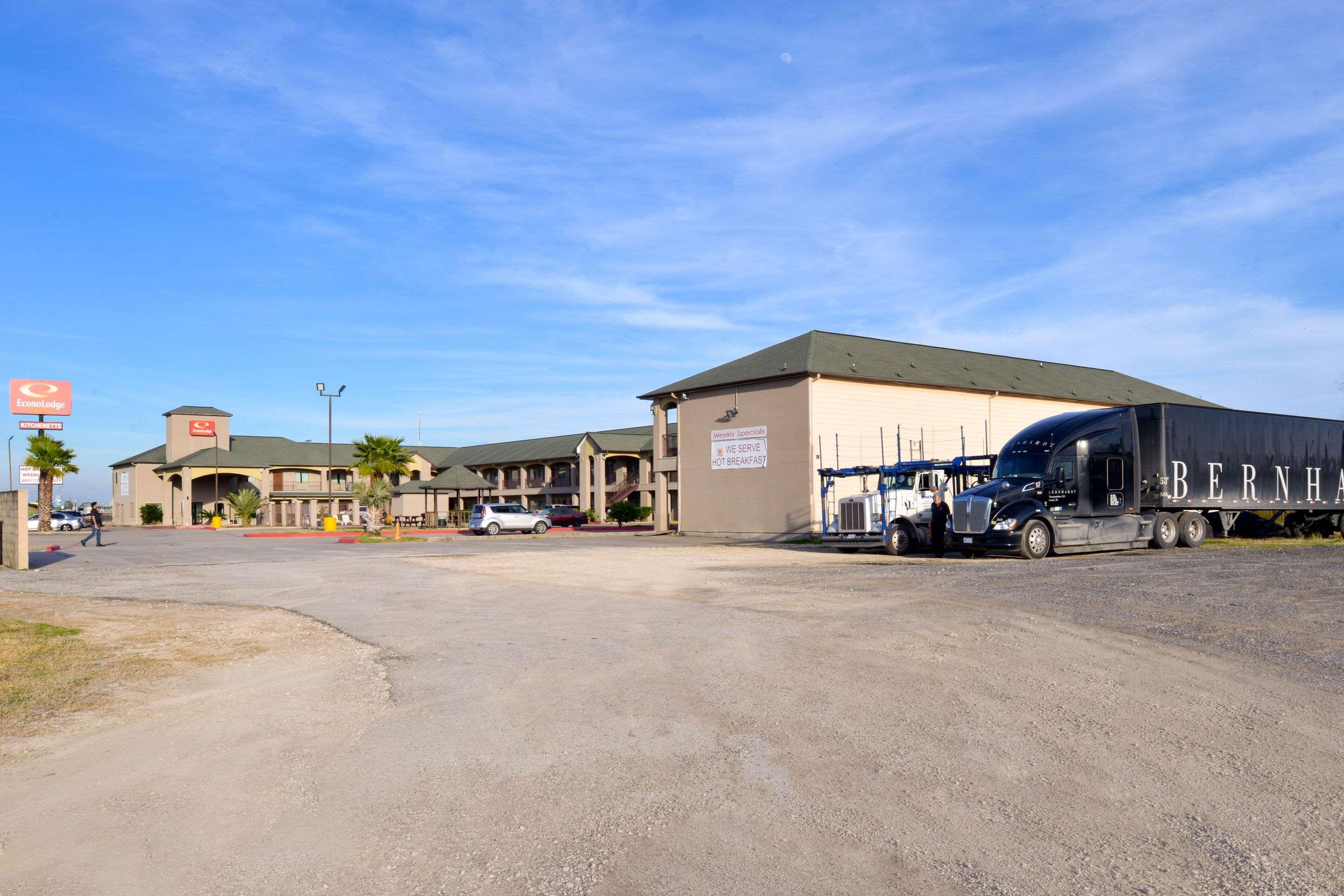 Econo Lodge Inn & Suites Port Arthur Near Sabine Pass Buitenkant foto