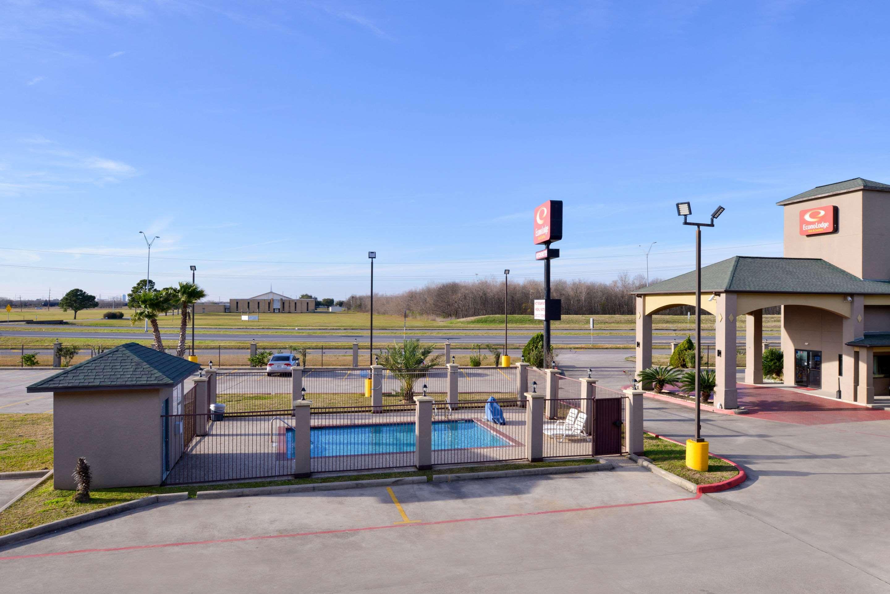 Econo Lodge Inn & Suites Port Arthur Near Sabine Pass Buitenkant foto