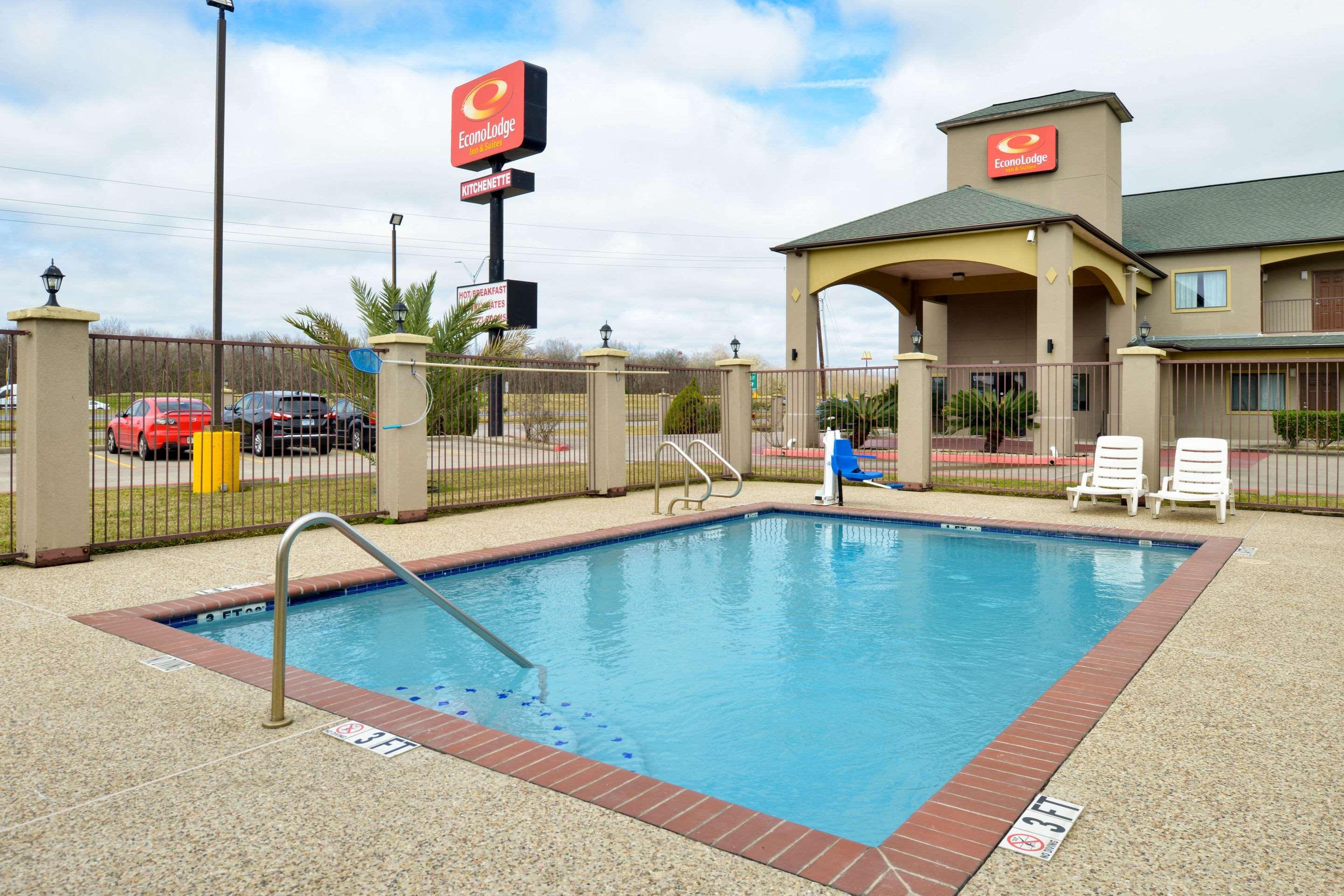 Econo Lodge Inn & Suites Port Arthur Near Sabine Pass Buitenkant foto